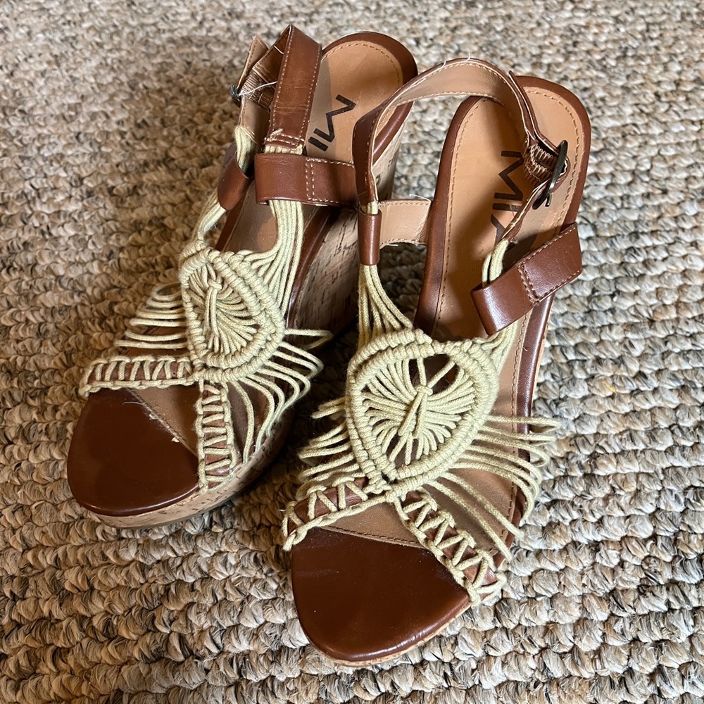 MIA Cork Board Wedges